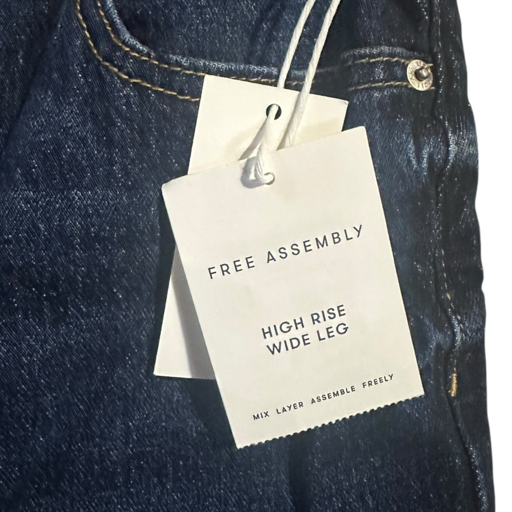 FREE ASSEMBLY High Rise wide leg stretch jeans size 12 -
32.5” inseam - NWT! - Picture 7 of 12